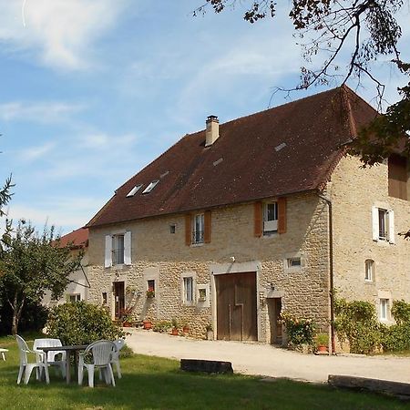 Bed and Breakfast La Ferme De Montard Montmorot Экстерьер фото